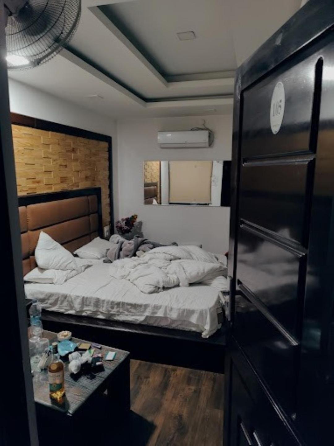 Hotel Bliss , Anantnag Екстер'єр фото